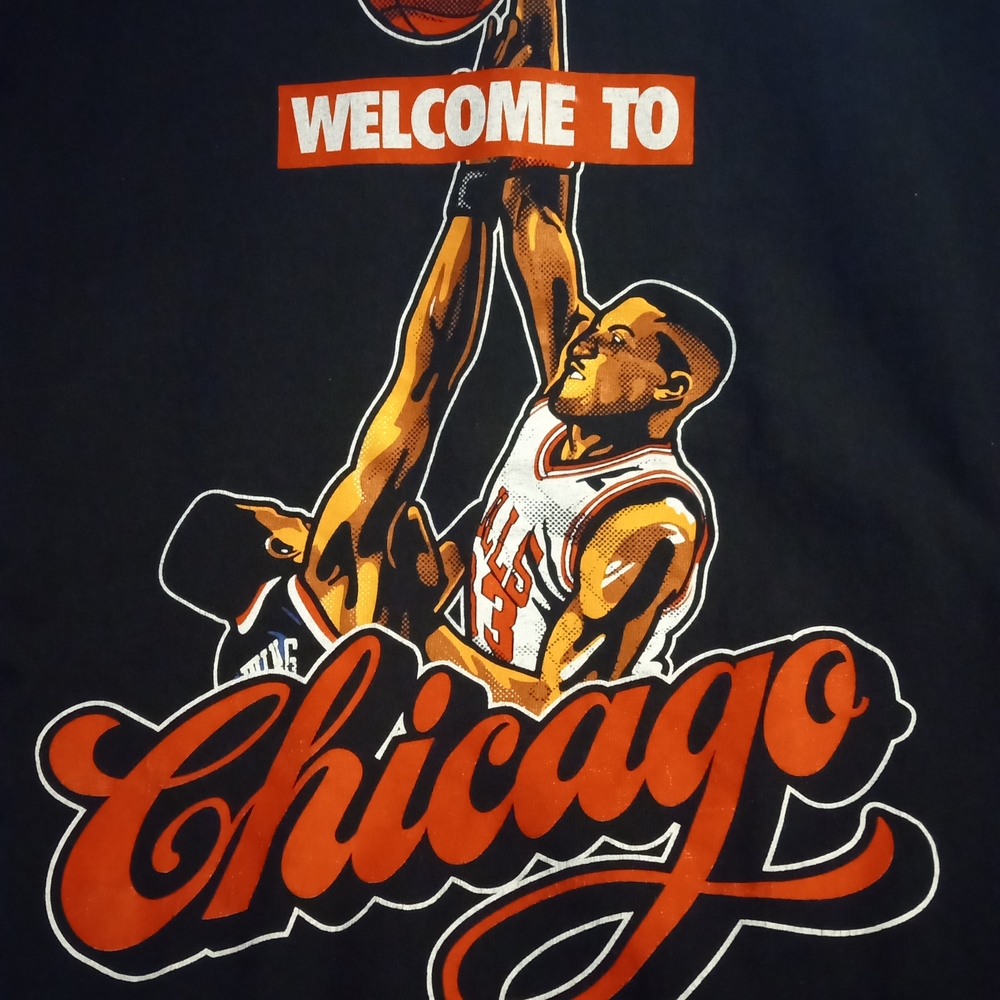 Scottie Pippen Welcome to Chicago (BULLS) Men's MEDIUM Basketball T-Shirt Black